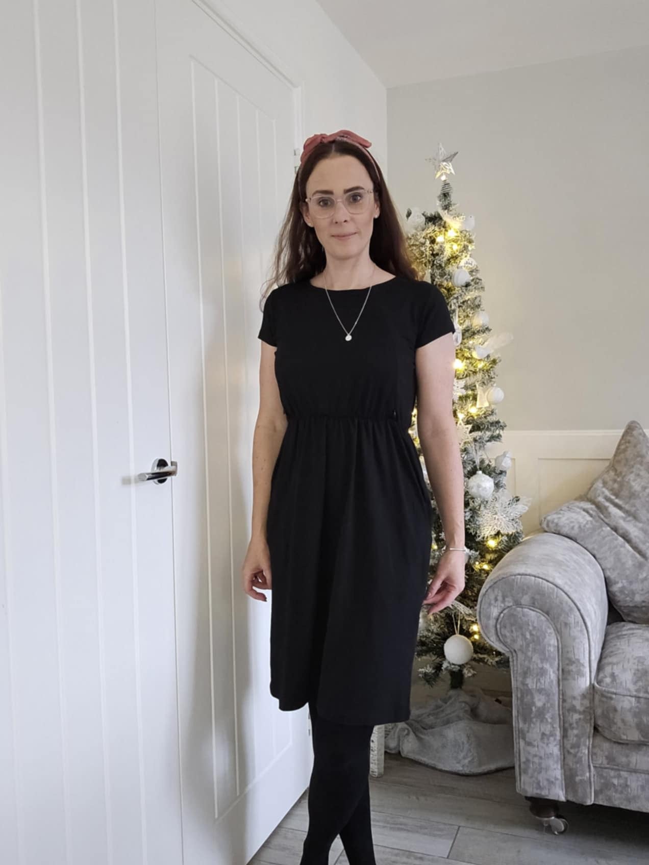 Classic Black Zip Breastfeeding Dress - Stylish Mum